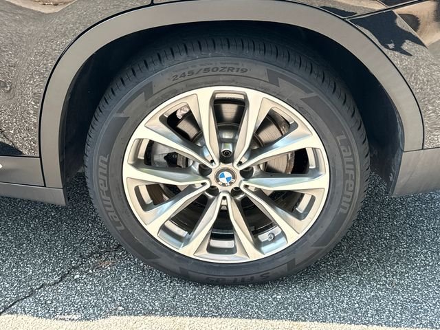 Used 2019 Black BMW xDrive30i image 21