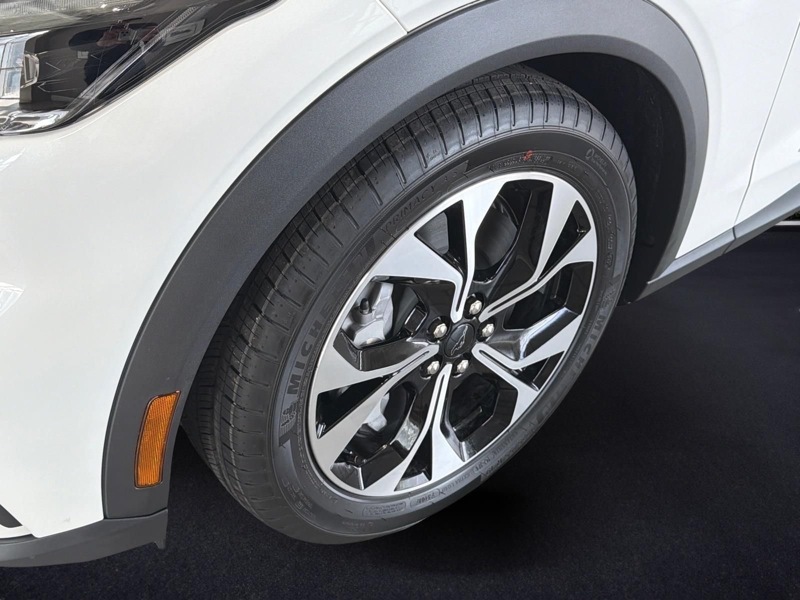 New 2026 Star White Metallic Tri-coat Ford Select image 9