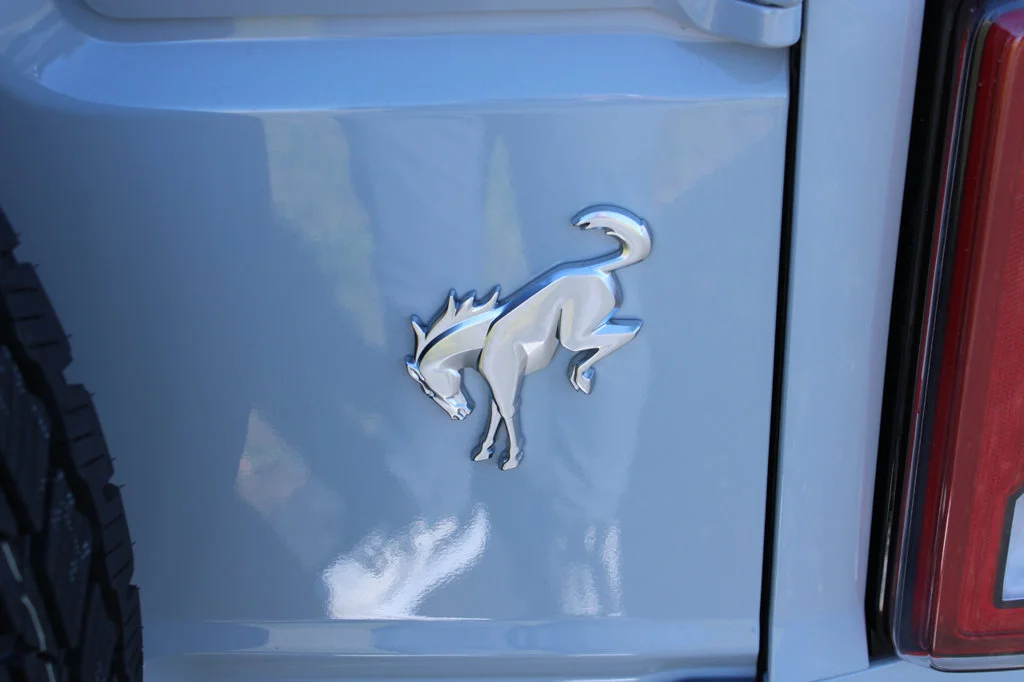 New 2026 Avalanche Gray Ford Outer Banks® image 12
