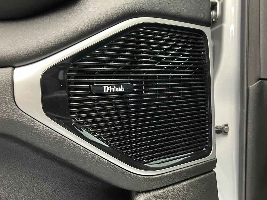 Used 2023 Silver Jeep Series III image 25