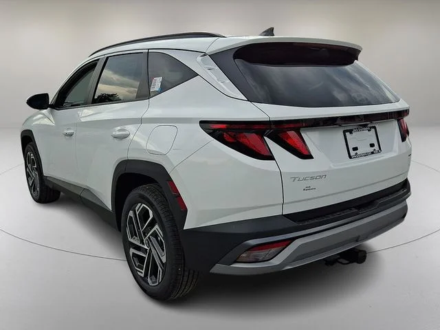 New 2026 White Hyundai SEL Plus image 5