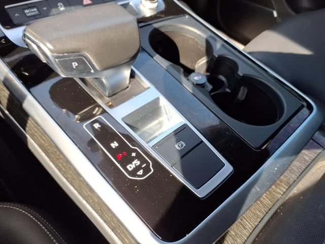 Used 2019  Audi Premium Plus image 6