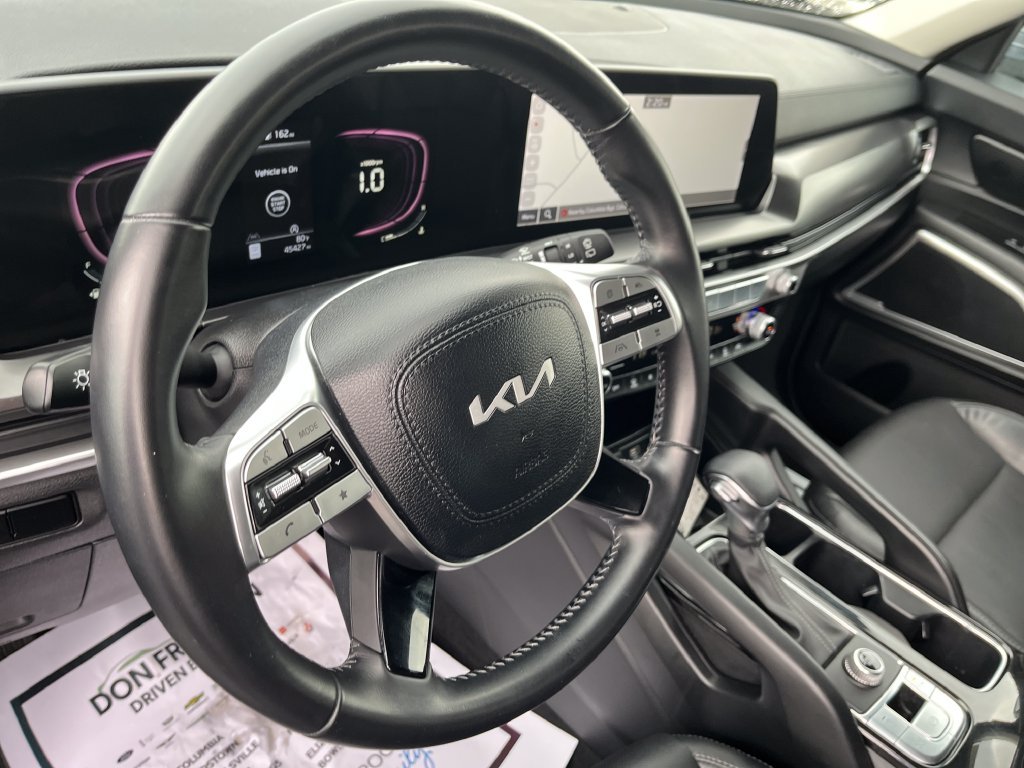 Used 2023 Silver Kia LX image 14