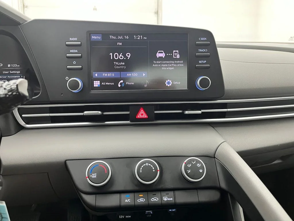Used 2023 Blue Hyundai SE image 24