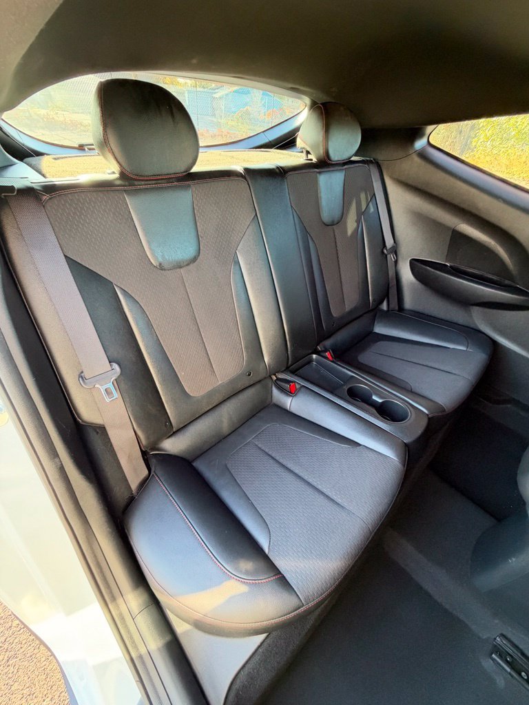 Used 2019 Chalk White Hyundai Turbo image 25