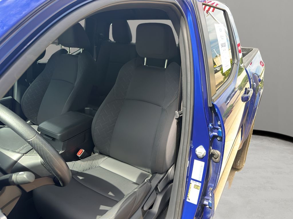 Used 2024 Blue Crush Metallic Toyota SR5 image 22