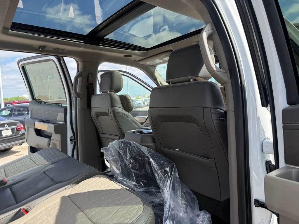 New 2026 Star White Metallic Tri-Coat Ford F-250® Platinum® image 23