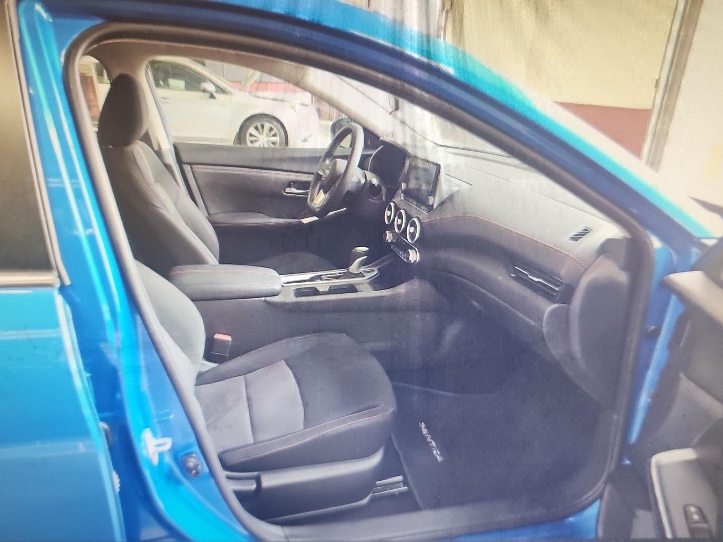 Used 2025 Electric Blue Metallic Nissan SR image 15