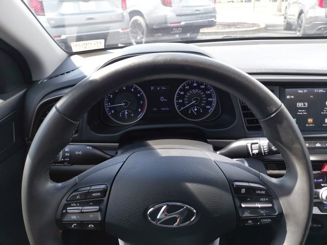 Used 2020 Phantom Black Hyundai Value Edition image 28