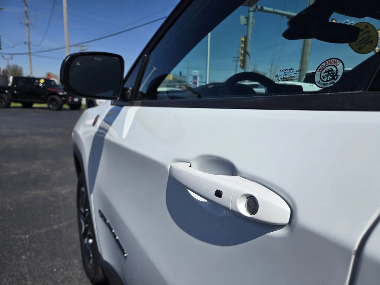 Used 2025 Bright White Clearcoat Jeep Trailhawk image 38