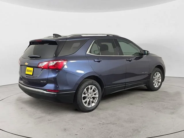 Used 2018 STORM BLUE METALLIC Chevrolet LT image 5