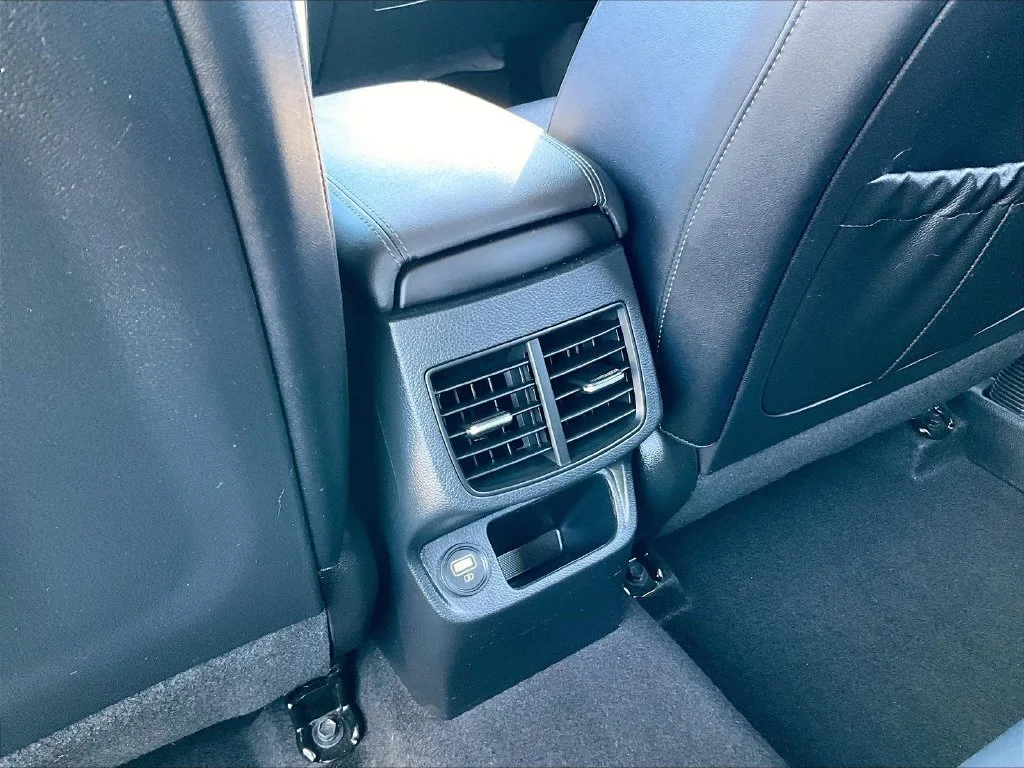 Used 2023 White Kia SX image 11