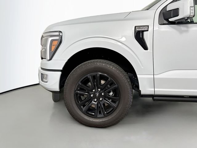 Used 2025 White Ford Platinum image 33