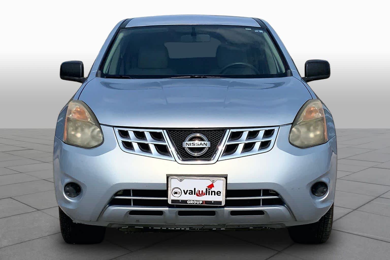 Used 2014 Frosted Steel Nissan S image 4