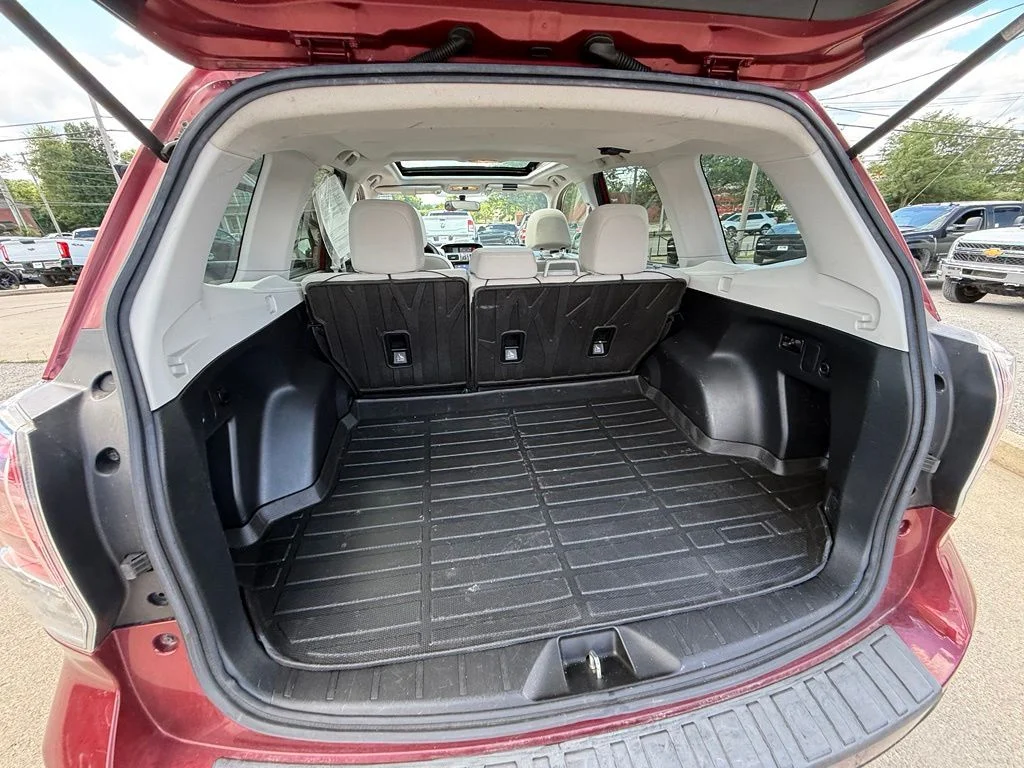 Used 2017 Red Subaru 2.5i Premium image 26