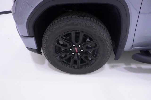 New 2026 Sterling Metallic GMC Elevation image 13