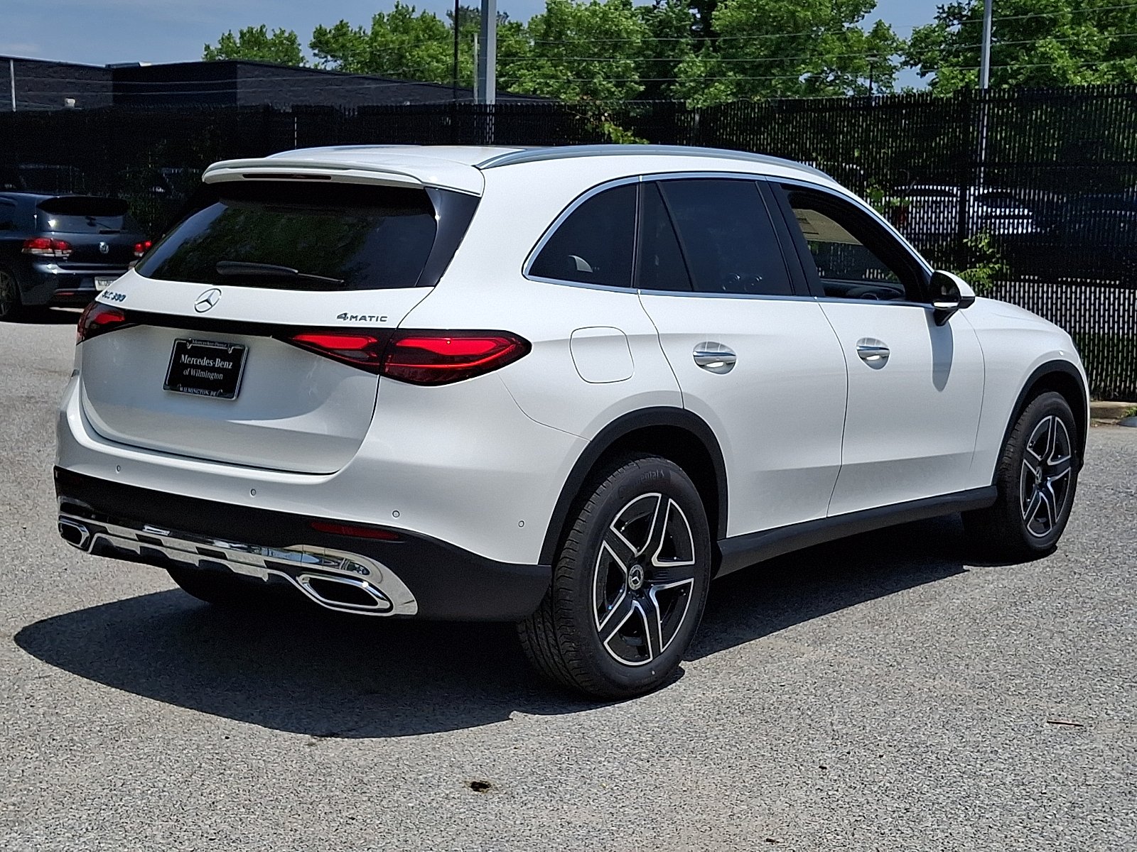 New 2026 Polar White Mercedes-Benz GLC 300 image 6