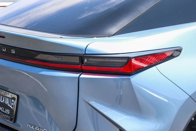 Certified Used 2023 ETHER Lexus 450e Luxury image 8