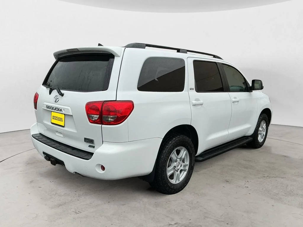 Used 2014 White Toyota SR5 image 5
