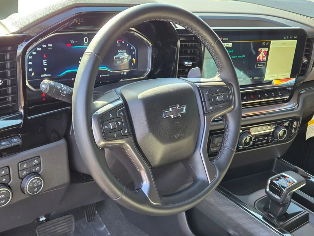 Used 2024 Black Chevrolet ZR2 image 18