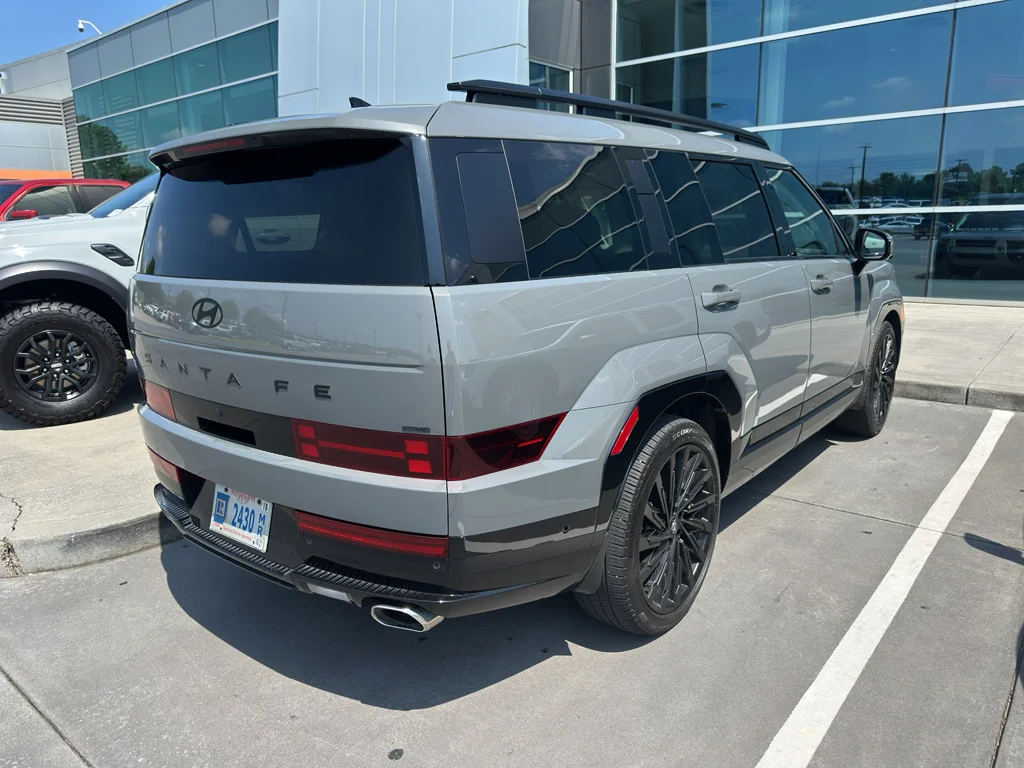 Used 2025 Hampton Gray Hyundai Calligraphy image 3