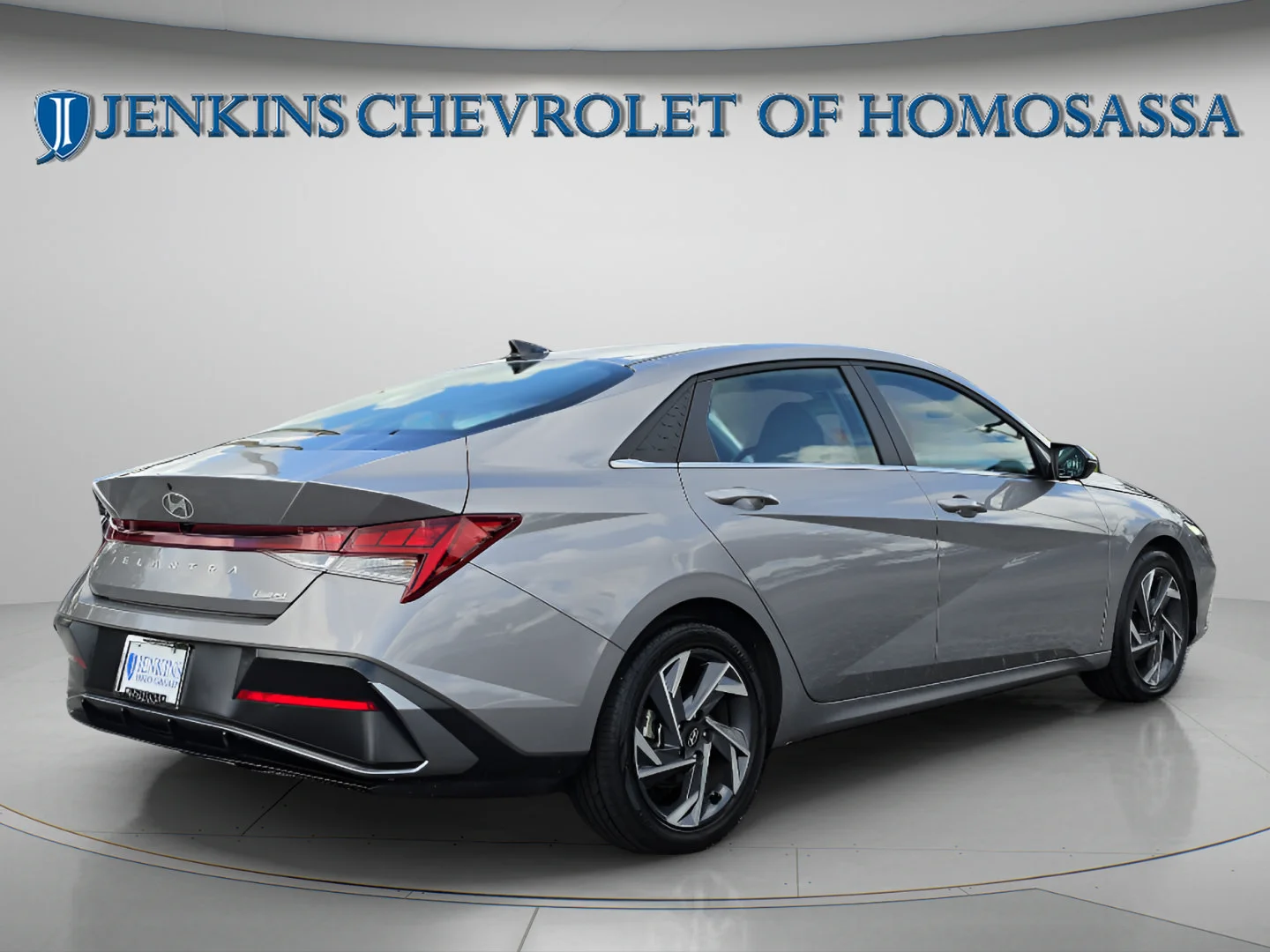 Used 2025 Fluid Metal Hyundai Limited image 5