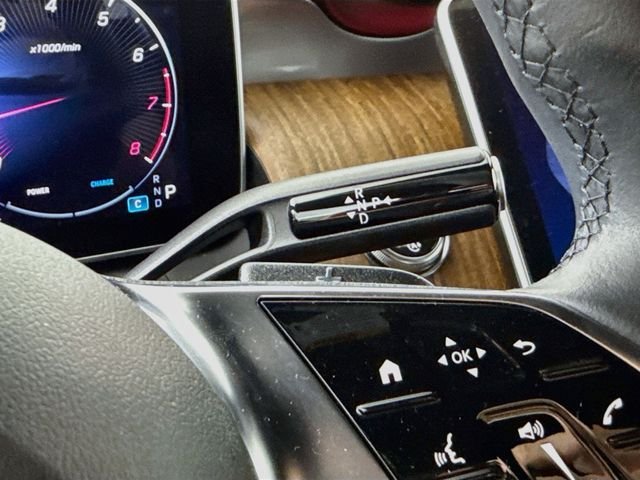 Used 2024  Mercedes-Benz GLC 300 image 16