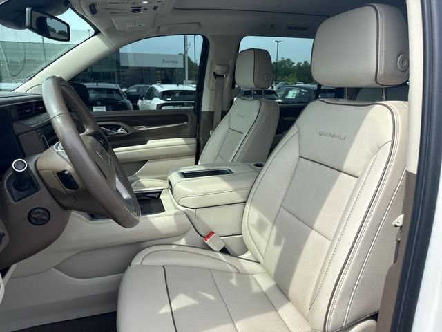 Used 2023 White GMC Denali image 13