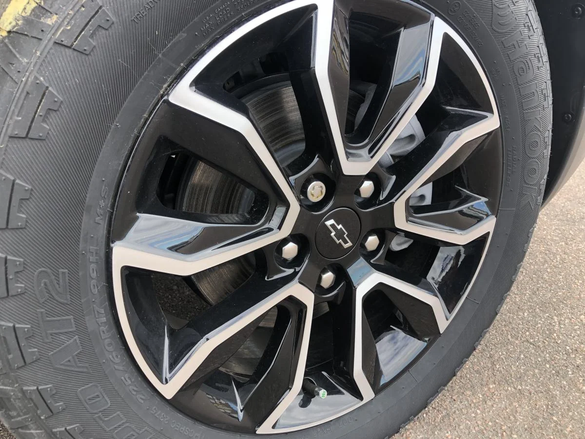 New 2026 White Chevrolet Awd 4dr Activ image 9