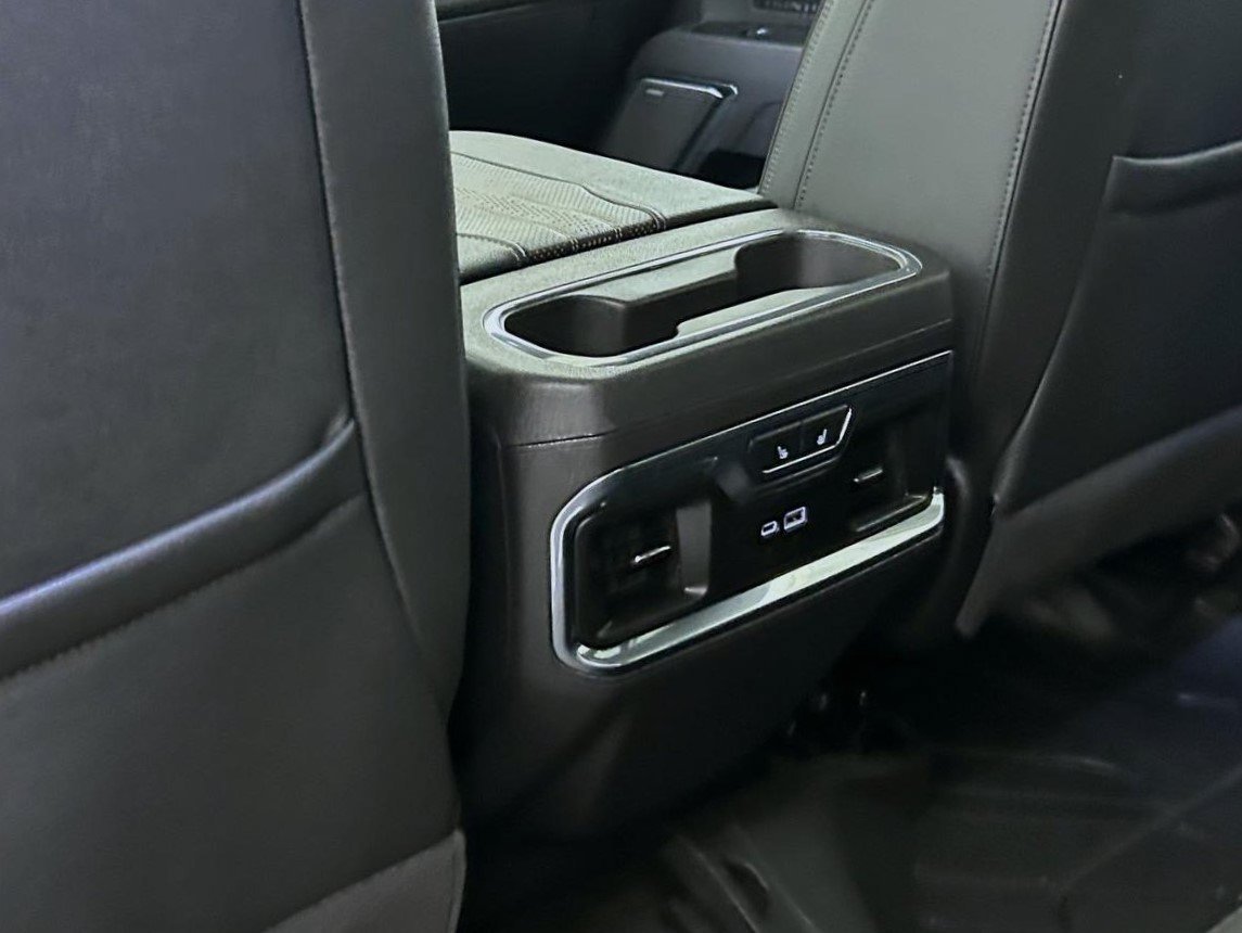 Used 2025 Beige Chevrolet High Country image 22