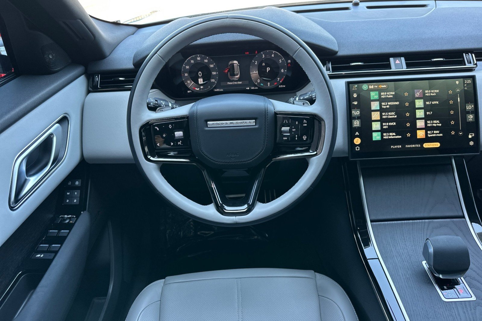 Used 2024 WHITE Land Rover Dynamic SE image 14