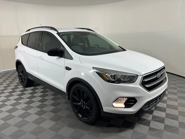 2019 Ford Escape SE's photo