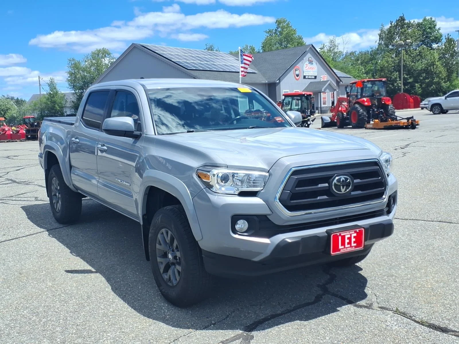 Used 2021 Cement Toyota SR5 image 3