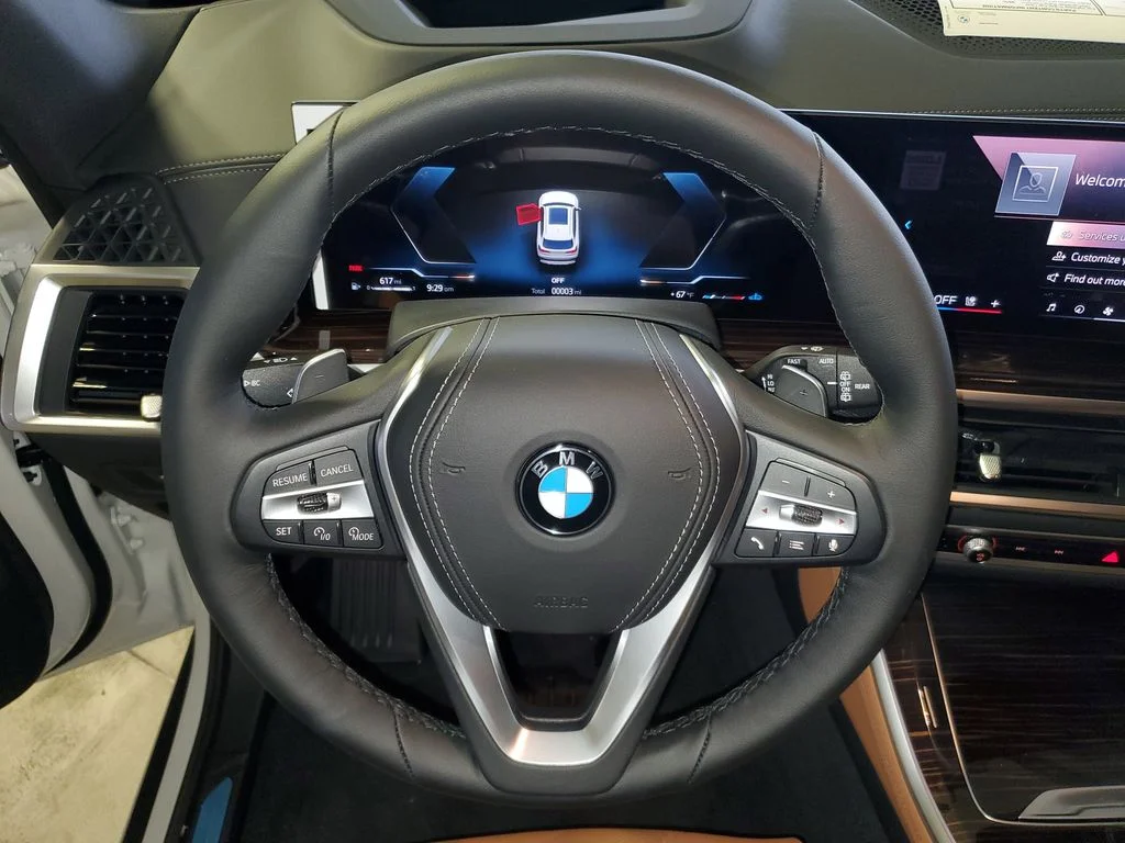 Used 2026 White BMW sDrive40i image 18