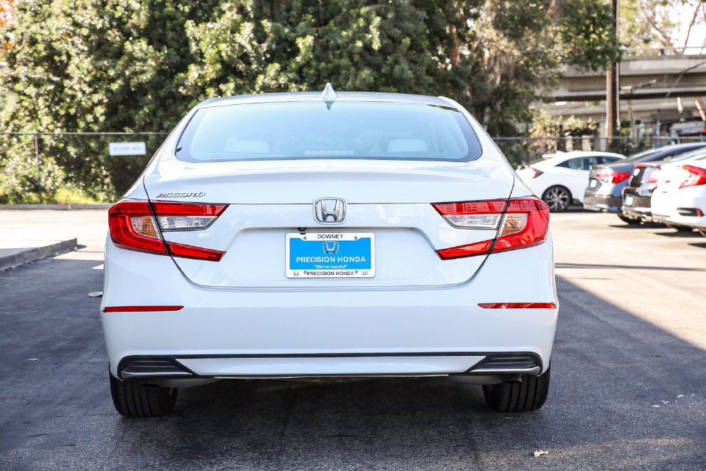 Used 2020 Platinum White Pearl Honda LX image 10