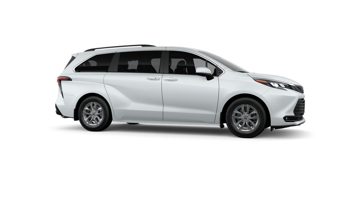 New 2026 Wind Chill Pearl Toyota XLE image 13