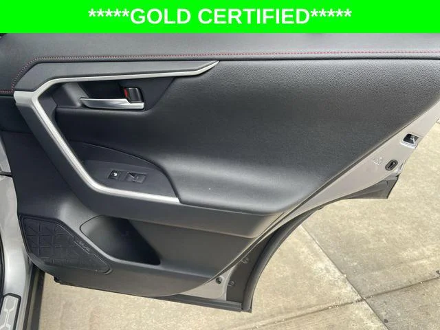 Certified Used 2022 SILVER SKY MET W/BLK Toyota  image 37