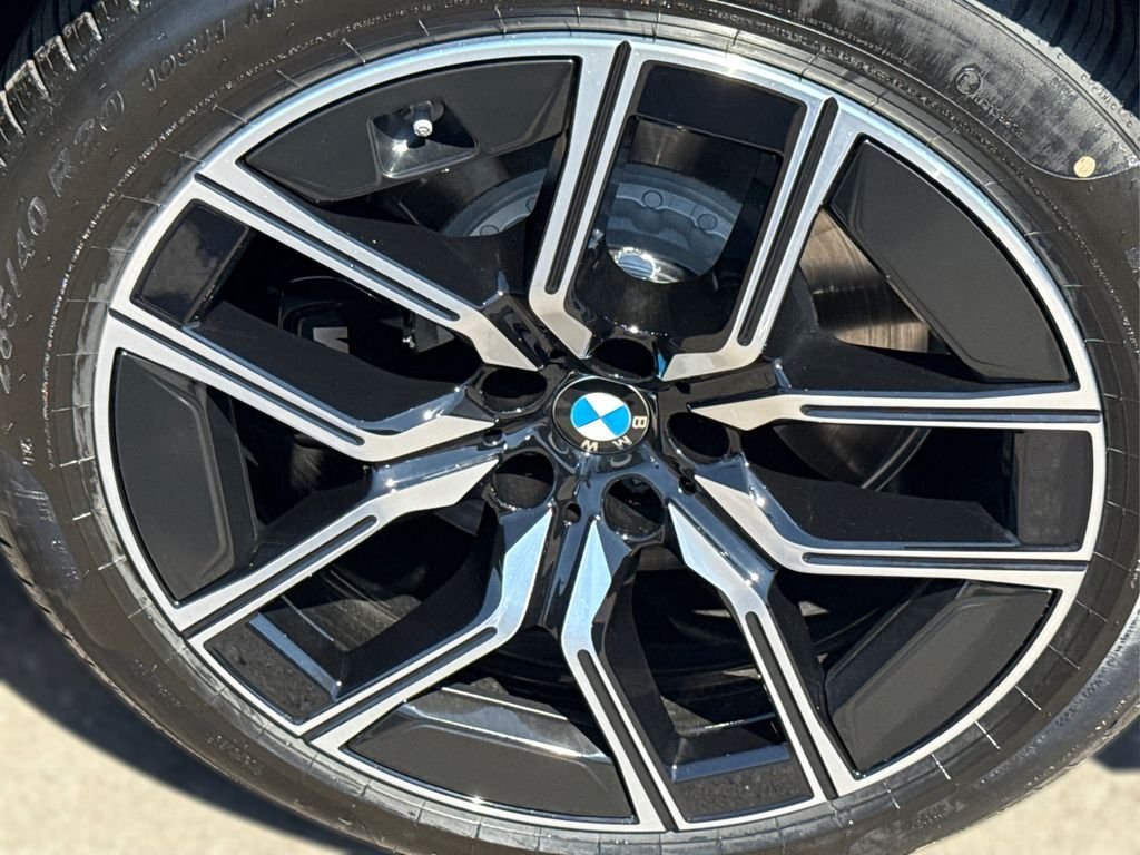 New 2026 Black BMW 750e xDrive image 14