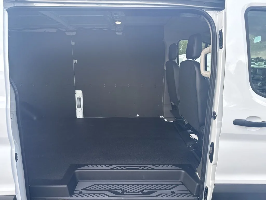 2025 Ford Transit Van Base - Photo 9