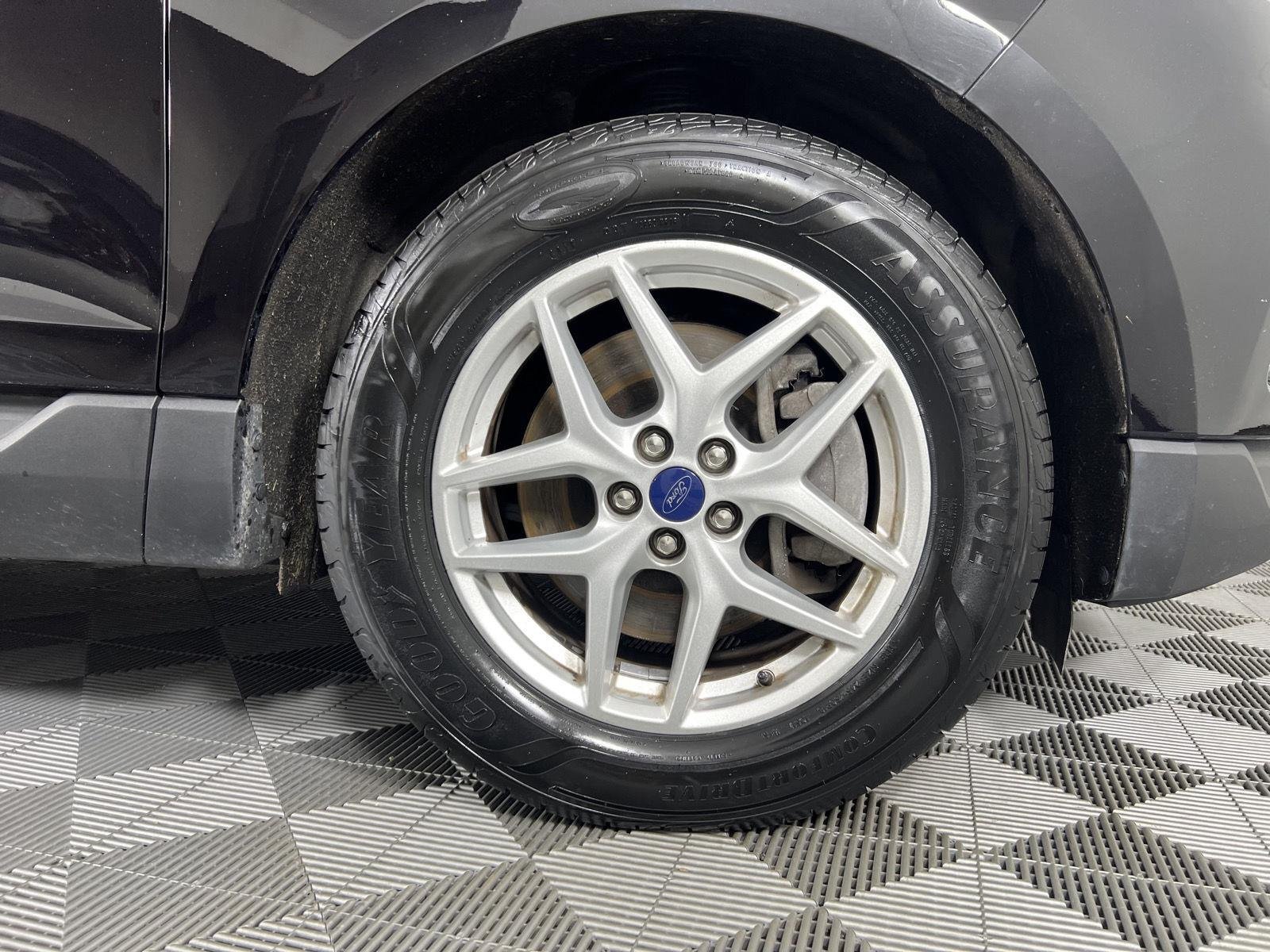 Used 2022 Agate Black Ford SEL image 13