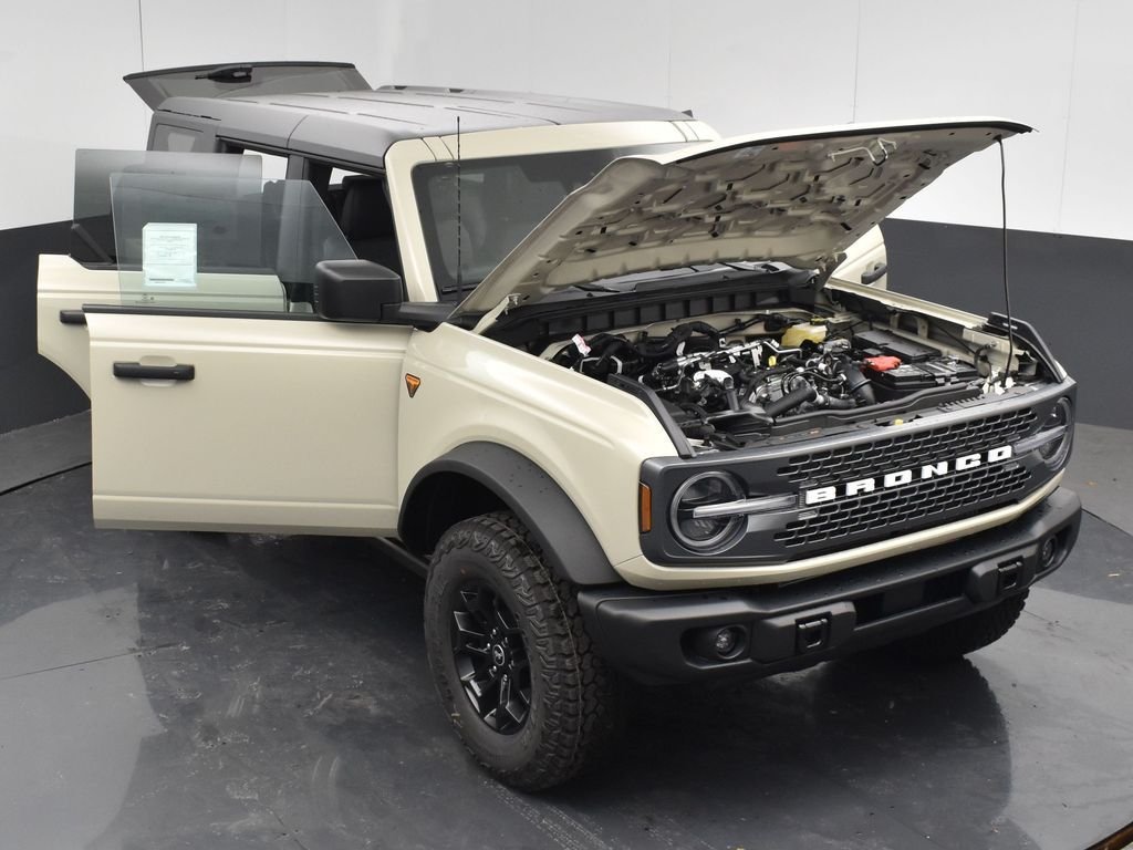New 2026 Desert Sand Ford Badlands® image 35