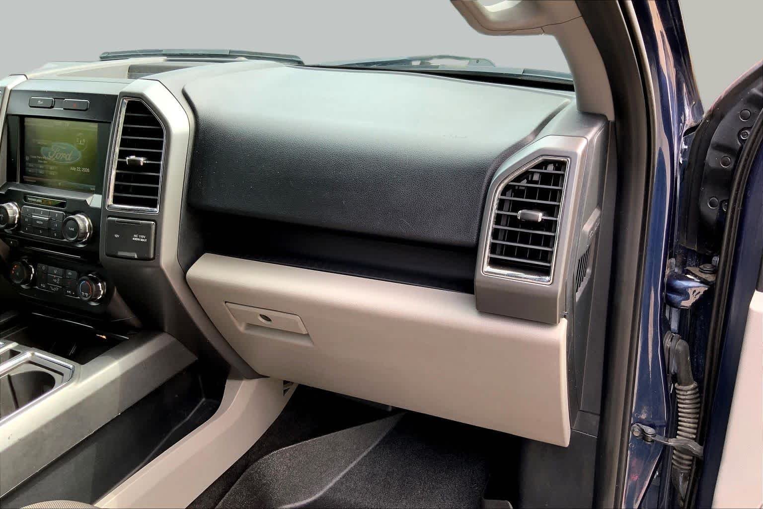 Used 2015 Blue Jeans Metallic Ford XLT image 19