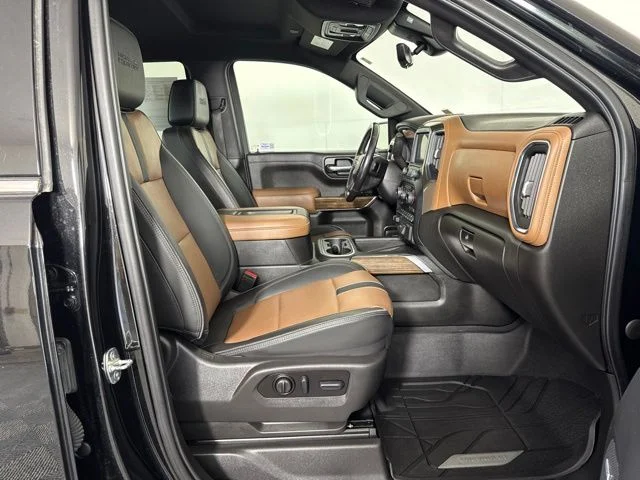 Certified Used 2022 Black Metallic Chevrolet High Country image 4