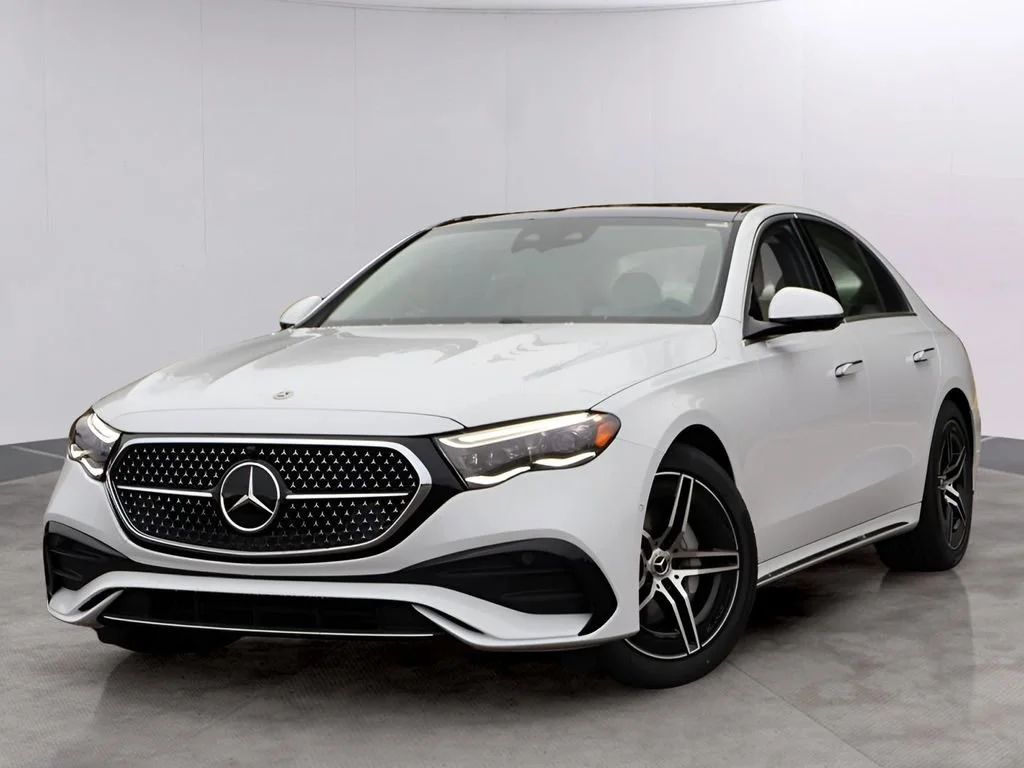 New 2026 MANUFAKTUR Moonlight White Metallic Mercedes-Benz E 350 image 43