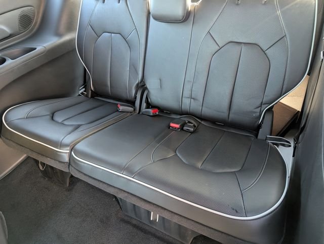 2026 Chrysler Pacifica Limited - Photo 31