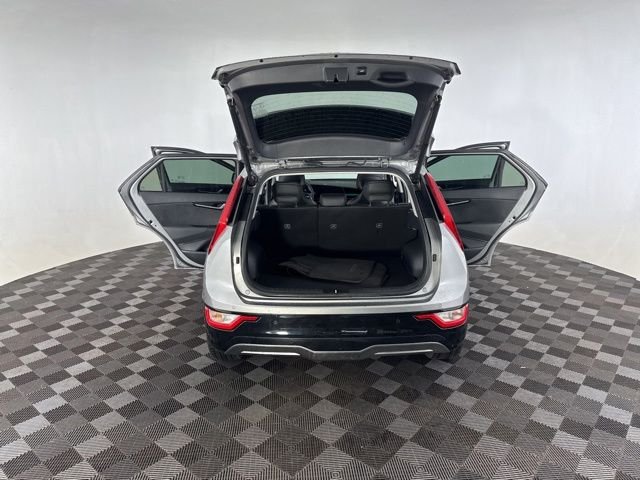 Used 2023 Gray Kia Wind image 17