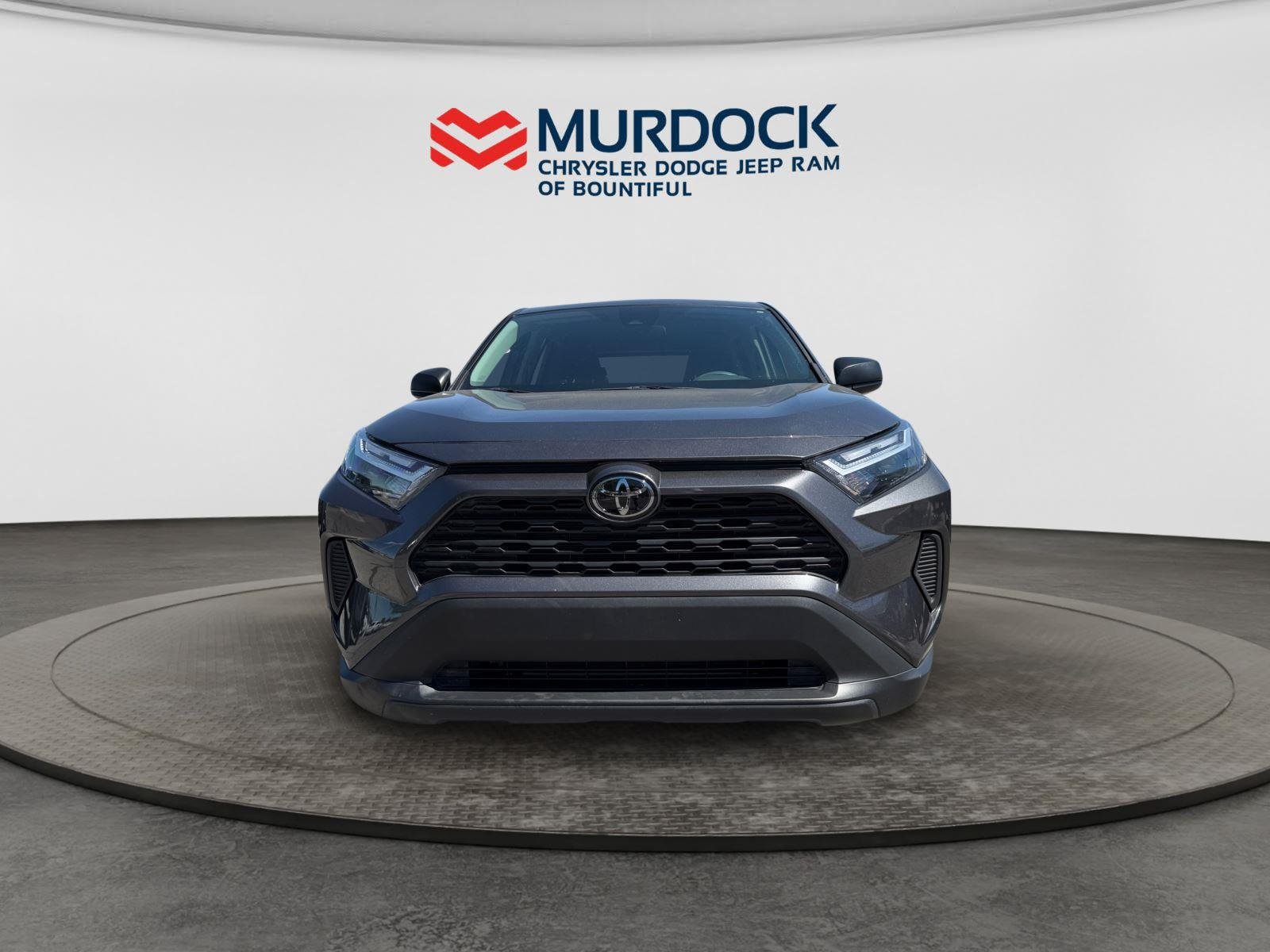2024 Toyota RAV4 LE - Photo 8
