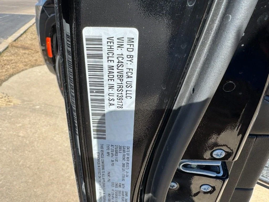 Used 2024 Black Jeep Series II image 21