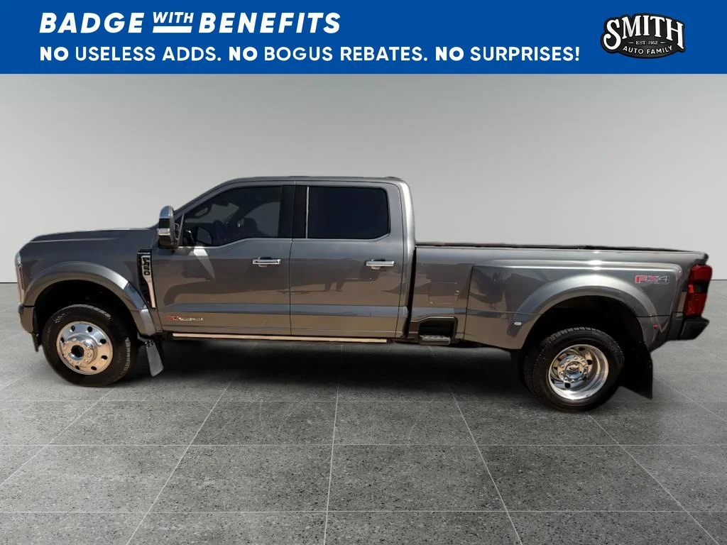 Certified Used 2025 Carbonized Gray Metallic Ford Platinum image 7