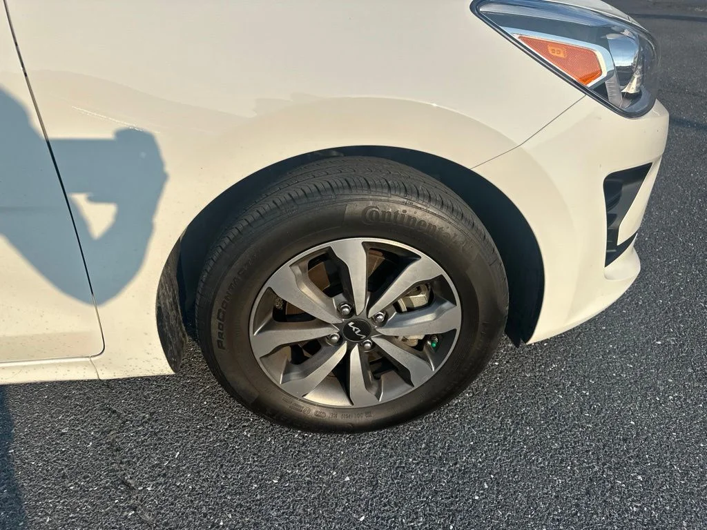 Used 2023 Clear White Kia S image 14